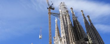 Sagrada Familia altura, Iglesia Barcelona