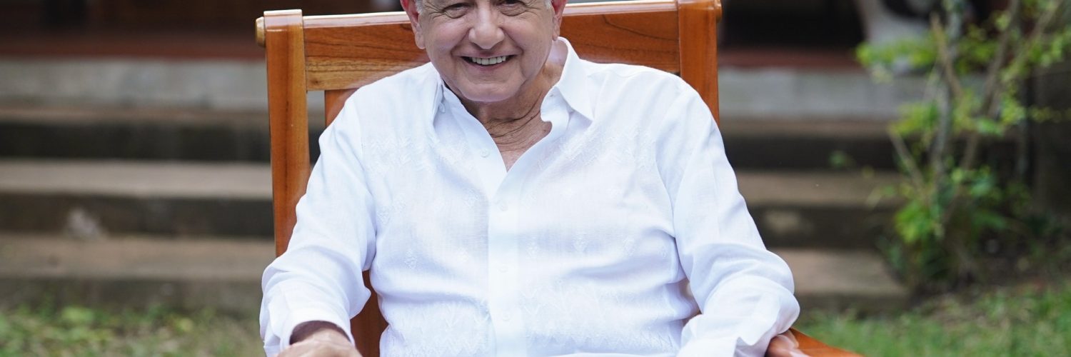 AMLO salud hospital