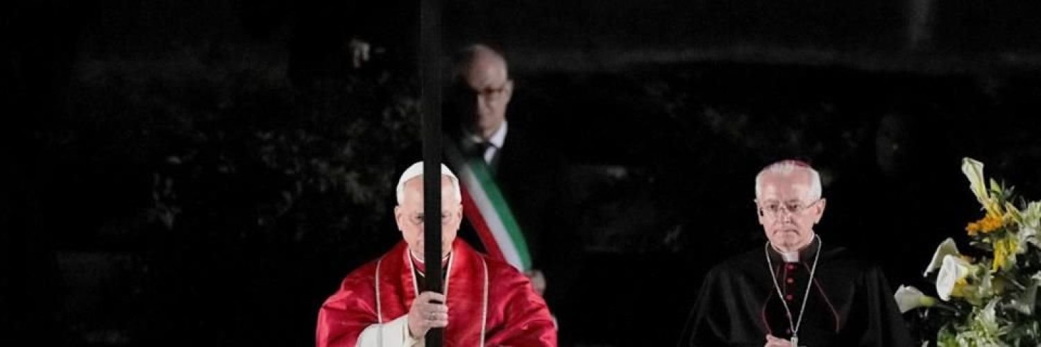 Papa León XIV Vía Crucis