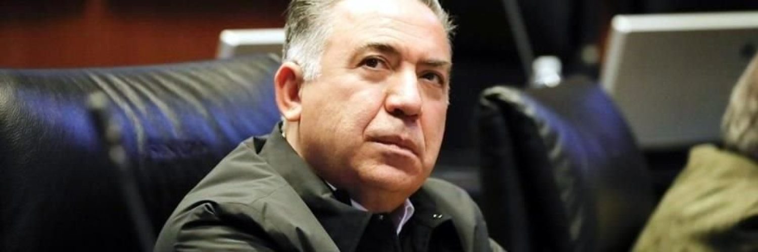 Enrique Inzunza licencia