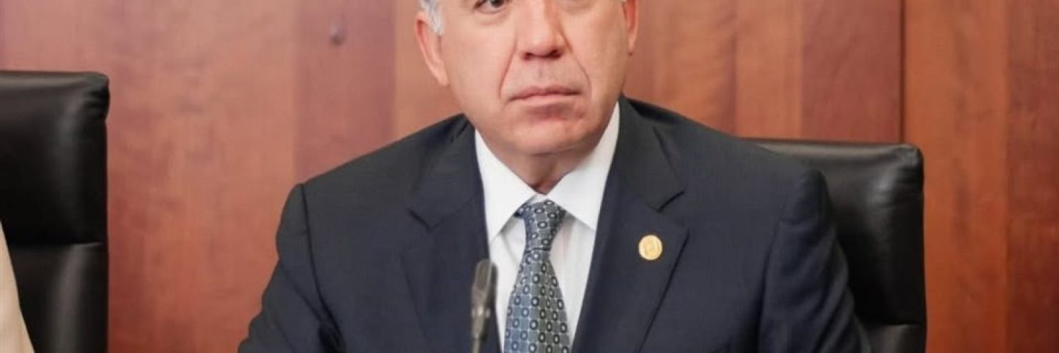Senador Inzunza desmiente