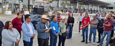 CNTE toma caseta México-Cuernavaca