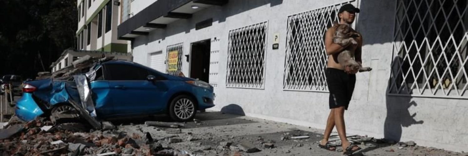 Sismo magnitud 7.4 Colombia